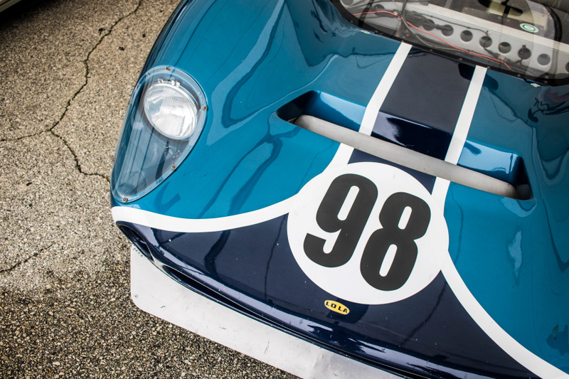 Illustration for article titled Your Ridiculously Awesome Vintage Racing Wallpapers Are Here